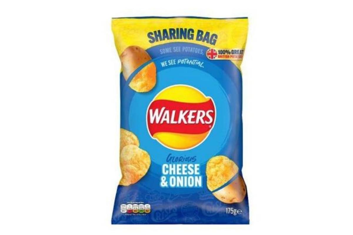 Walkers Cheese and Onion Sharing Crisps 150g